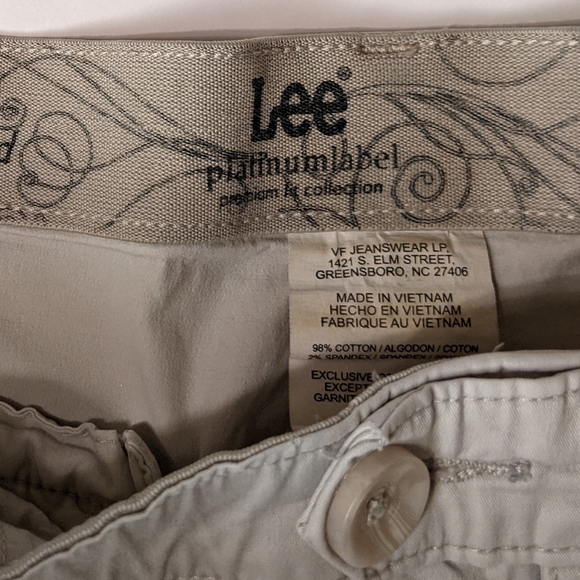 Lee Women's Platinum Label Shorts  18 Medium - Picture 5 of 6